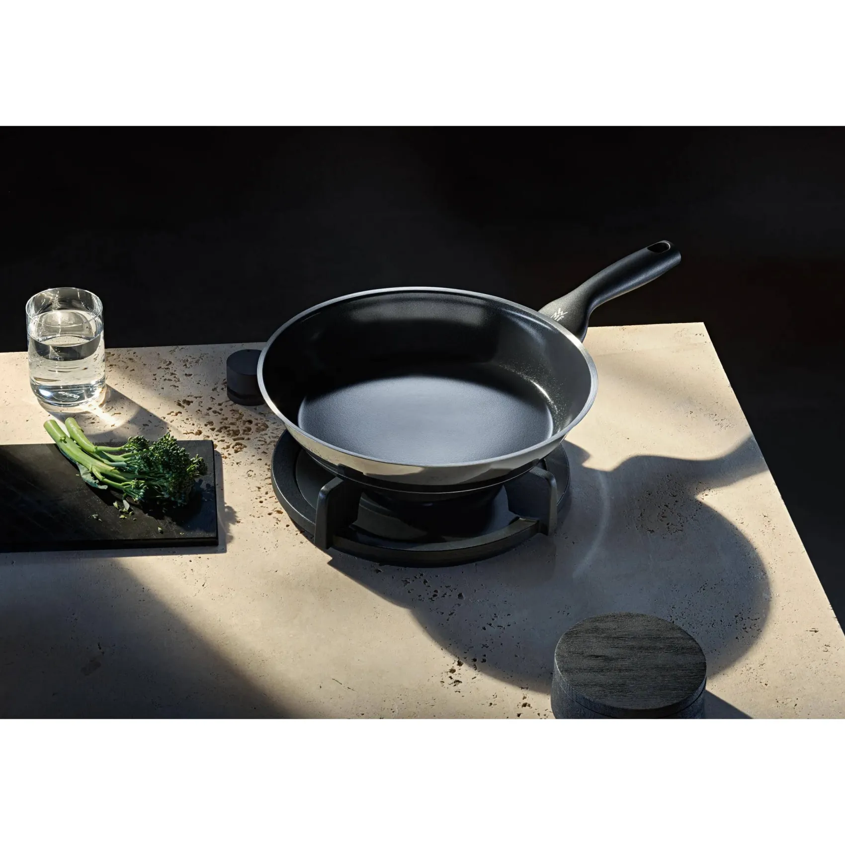 WMF Induktionspfannen|Bratpfannen|CeraDur Profi Stielpfanne, 24 cm