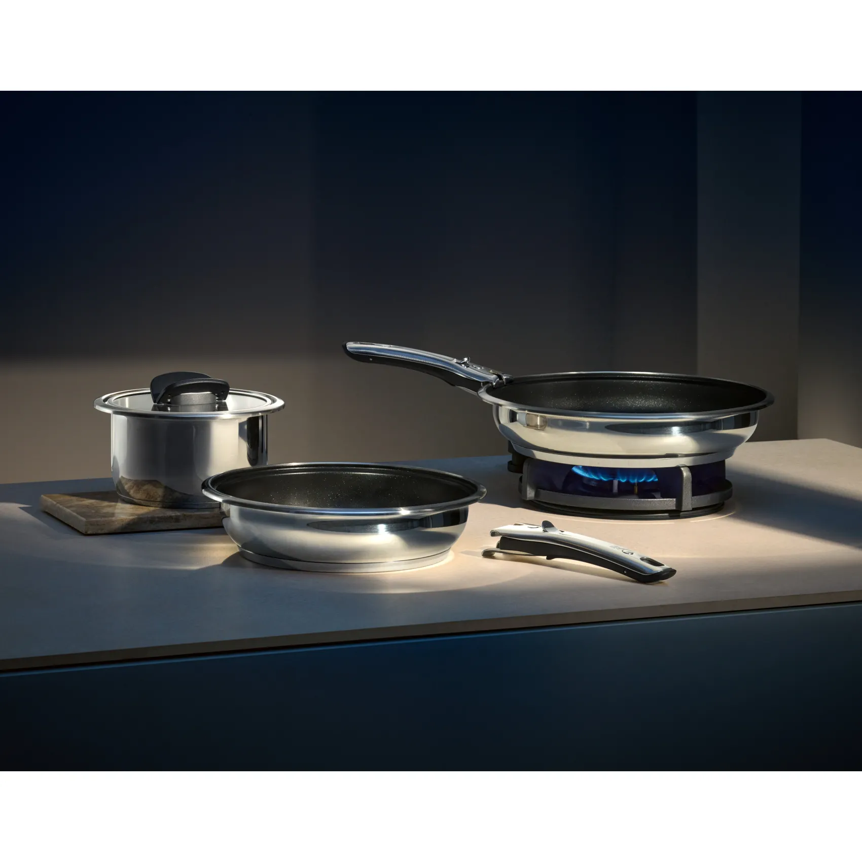 WMF Induktionspfannen|Bratpfannen|Click&Serve Bratpfanne mit Antihaftversiegelung, 20 cm