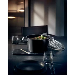 WMF Kochtöpfe|Induktionstöpfe|Fusiontec Aromatic Kochtopf, 22 cm, Schwarz