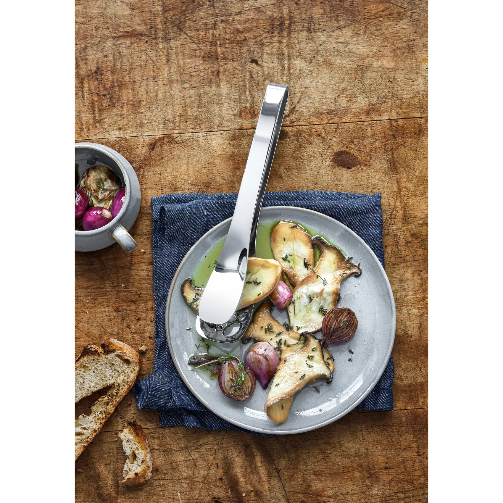 WMF Grillzangen|Küchenutensilien|Nuova Servierzange perforiert, 25 cm