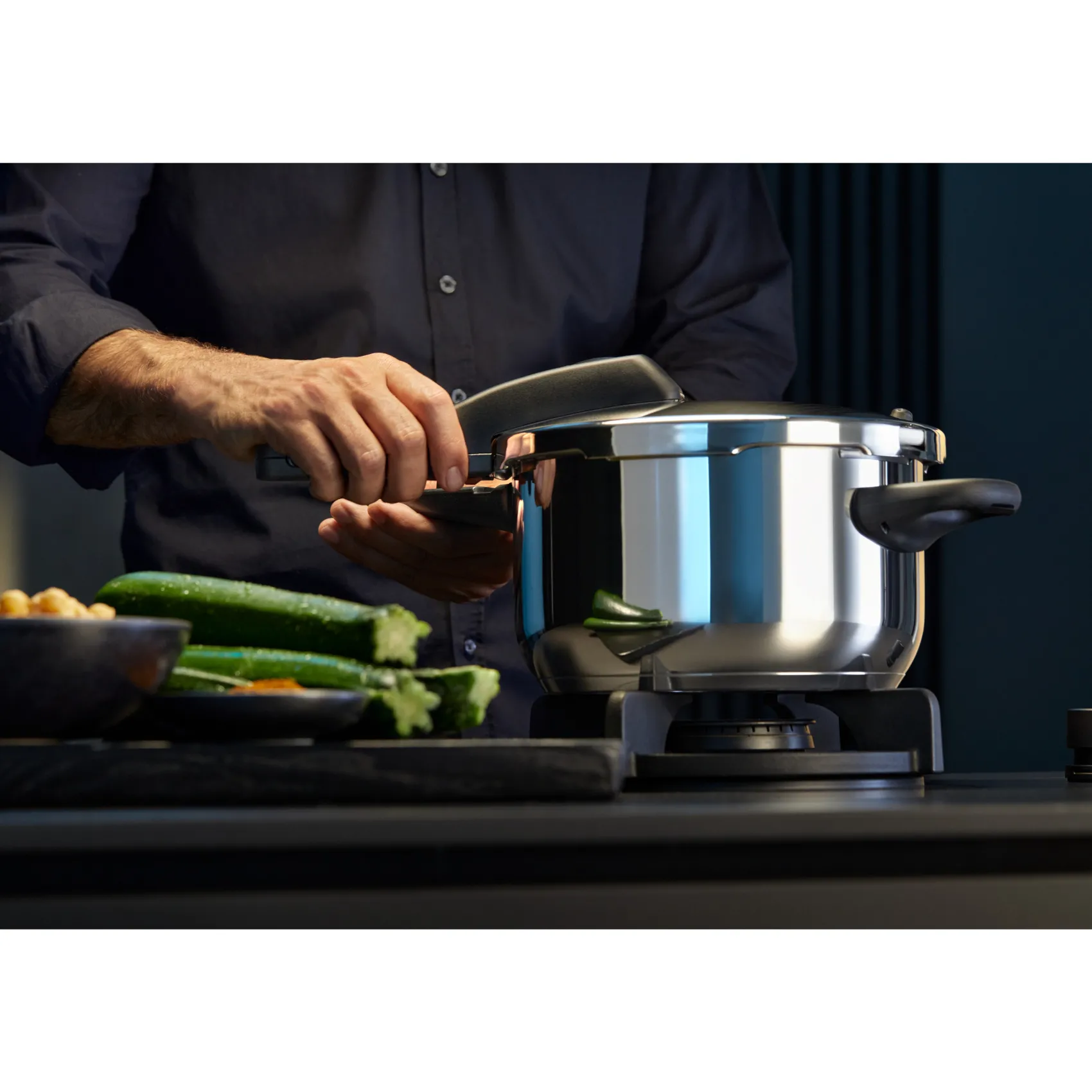 WMF Schnellkochtöpfe|Induktionstöpfe|Perfect One Pot Schnellkochtopf mit Dampfgareinsatz, 22 cm, 6,5 Liter