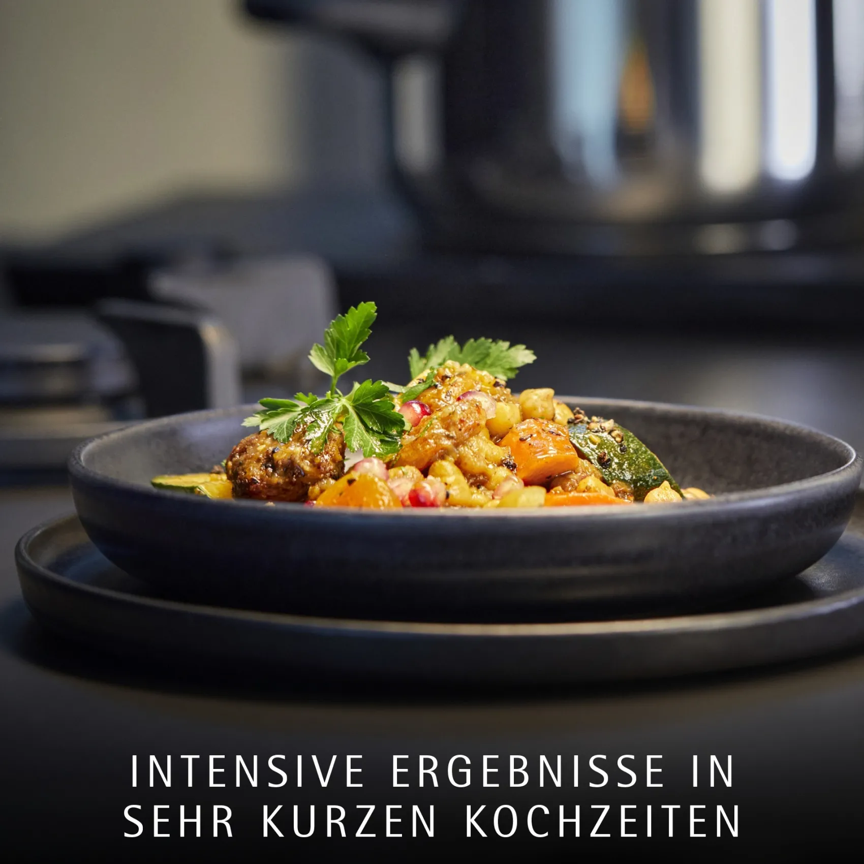 WMF Schnellkochtöpfe|Induktionstöpfe|Perfect One Pot Schnellkochtopf-Set, 22 cm, 3 & 4,5 L, stapelbar, mit Dämpfeinsatz